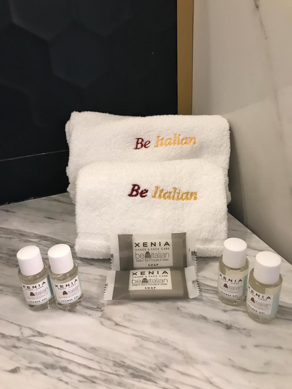 Be Italian Flat Piazza Bovio 22 Hotel เนเปิลส์ ภายนอก รูปภาพ