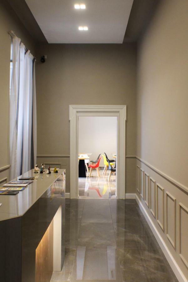 Be Italian Flat Piazza Bovio 22 Hotel เนเปิลส์ ภายนอก รูปภาพ