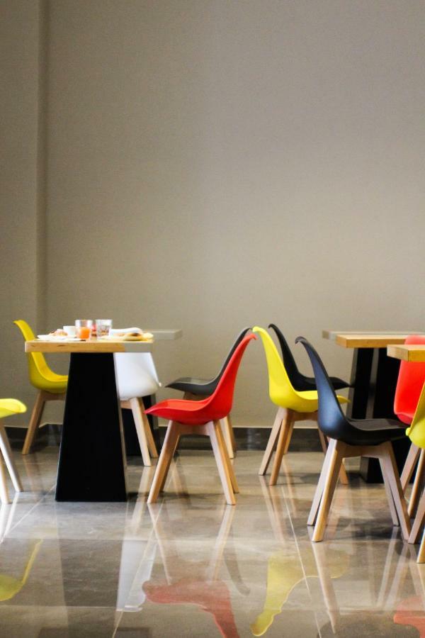 Be Italian Flat Piazza Bovio 22 Hotel เนเปิลส์ ภายนอก รูปภาพ